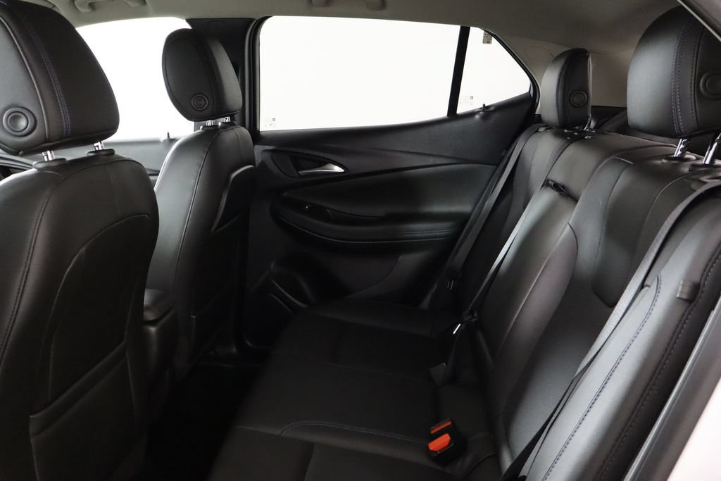 Used 2025 Buick Encore GX Sport Touring w/ Advanced Technology Package FWD image 11
