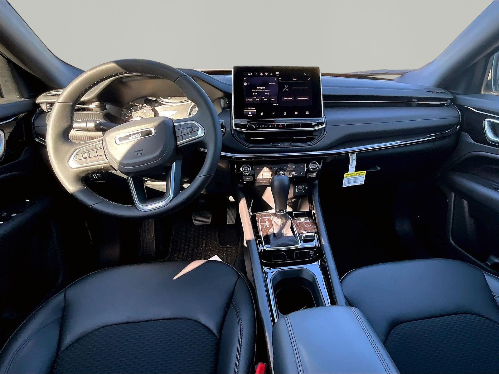 New 2026 Jeep Compass Latitude AWD/4WD image 10