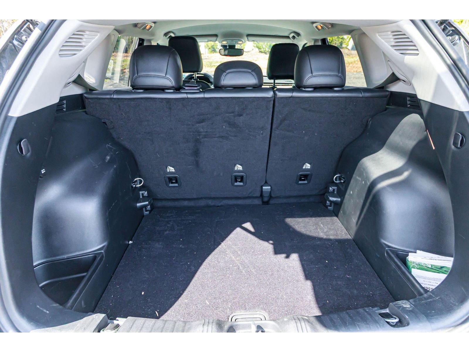 Used 2022 Jeep Compass Latitude image 16