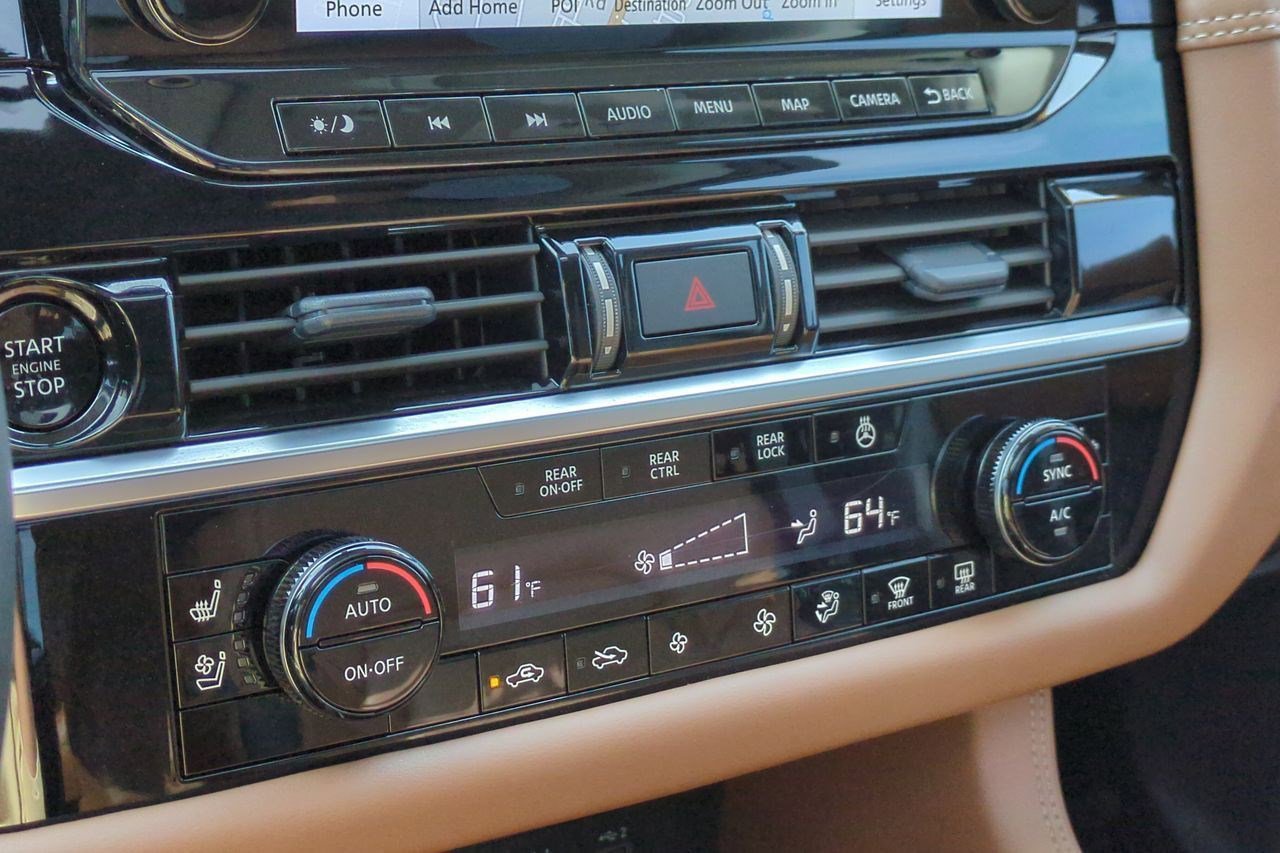 Certified 2025 Nissan Pathfinder Platinum AWD/4WD image 27