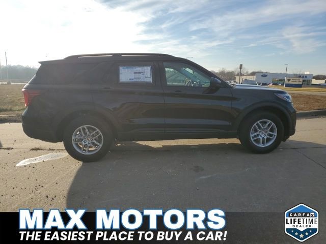 New 2026 Ford Explorer Active image 2