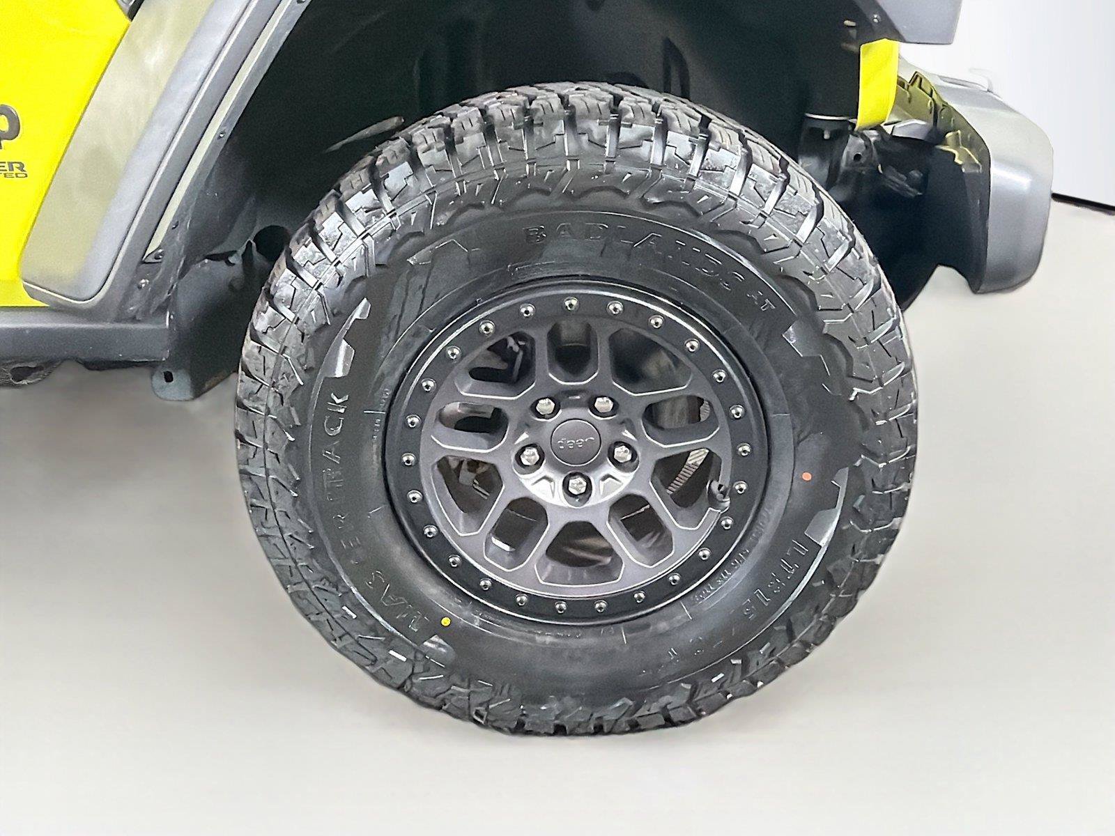 Used 2022 Jeep Wrangler Unlimited Sport AWD/4WD image 36