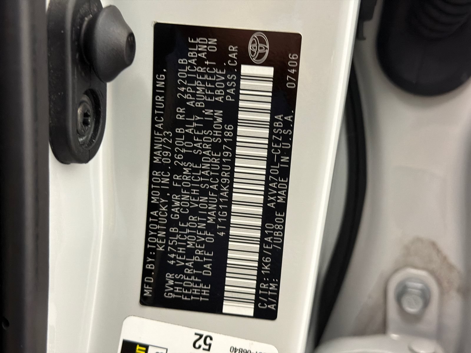 Used 2024 Toyota Camry SE FWD image 30