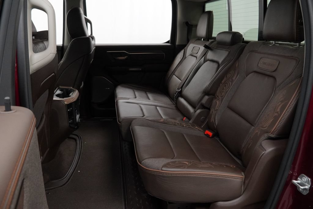 Used 2025 RAM 1500 Limited AWD/4WD image 16