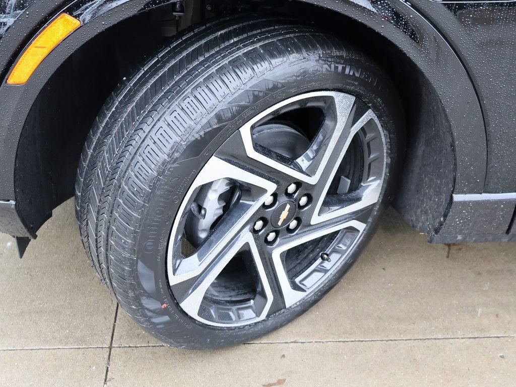 New 2026 Chevrolet Equinox EV LT w/ Convenience Package II FWD image 37
