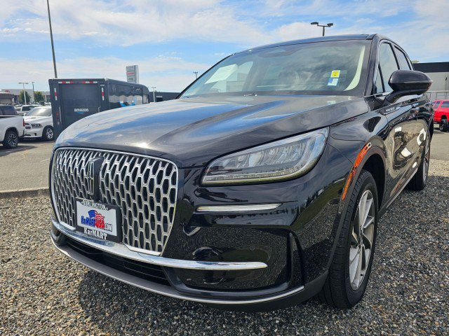 Used 2024 Lincoln Corsair AWD w/ Equipment Group 102A image 7