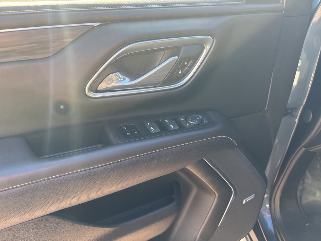 Used 2021 GMC Yukon SLT w/ SLT Luxury Plus Package image 12