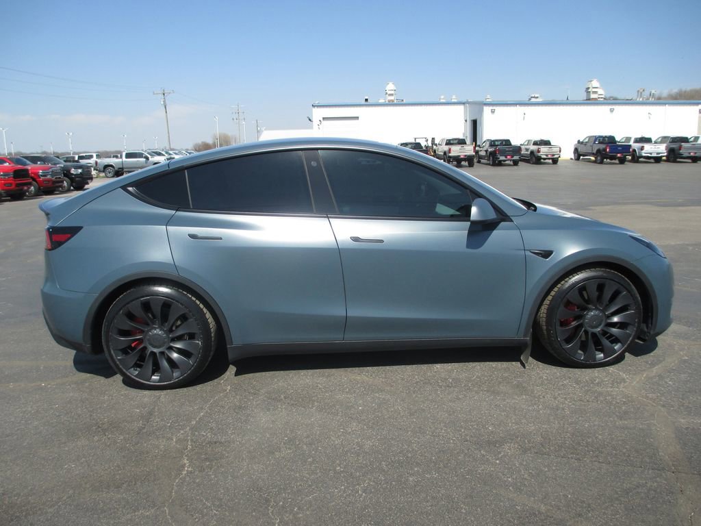 Used 2022 Tesla Model Y Performance image 5