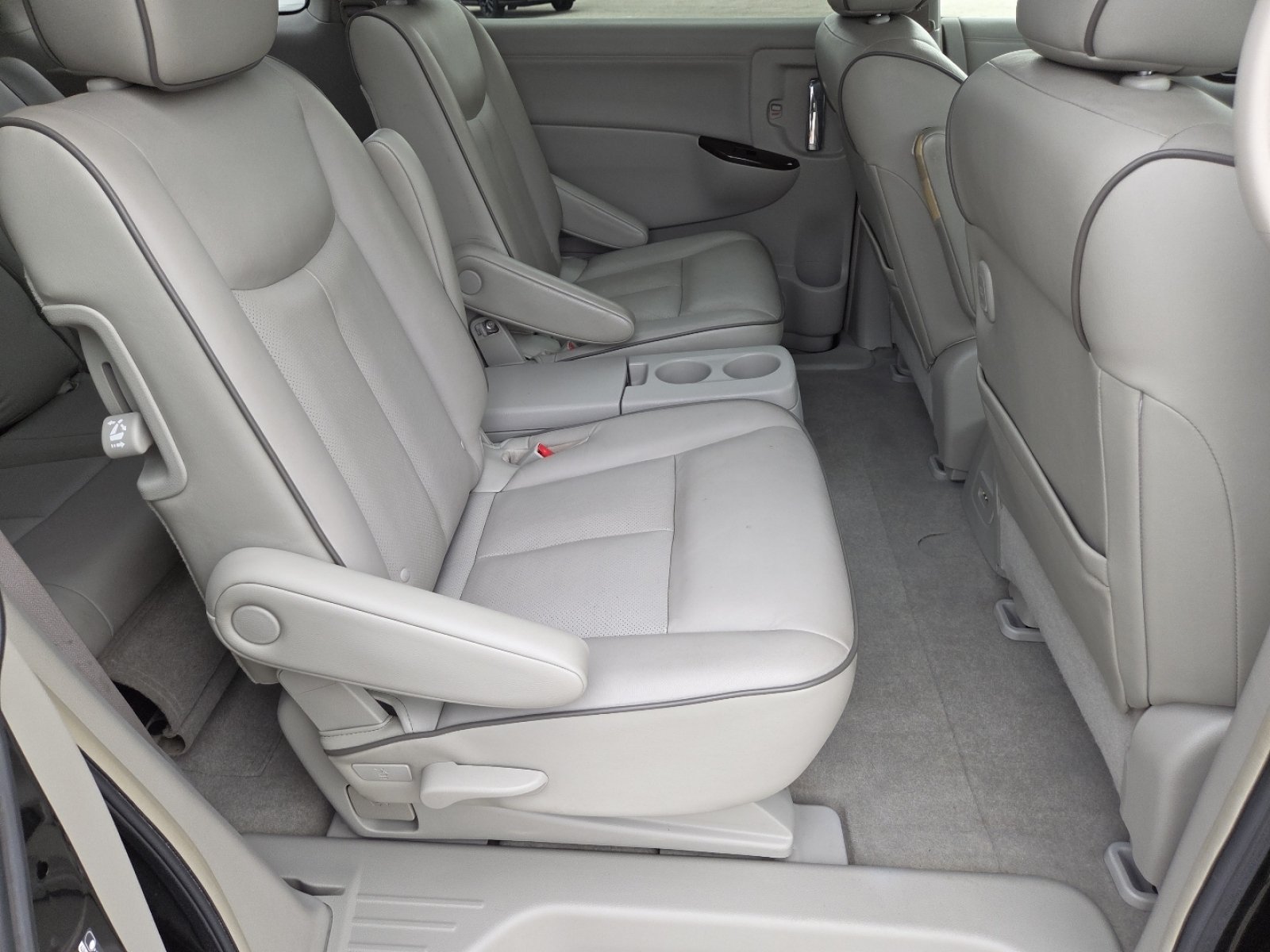Used 2012 Nissan Quest SL w/ Bose Pkg FWD image 20