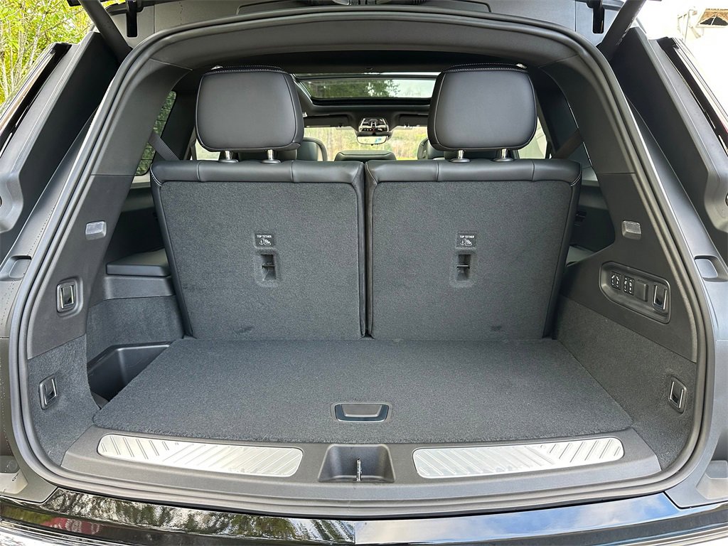 New 2026 Cadillac Vistiq Sport image 14