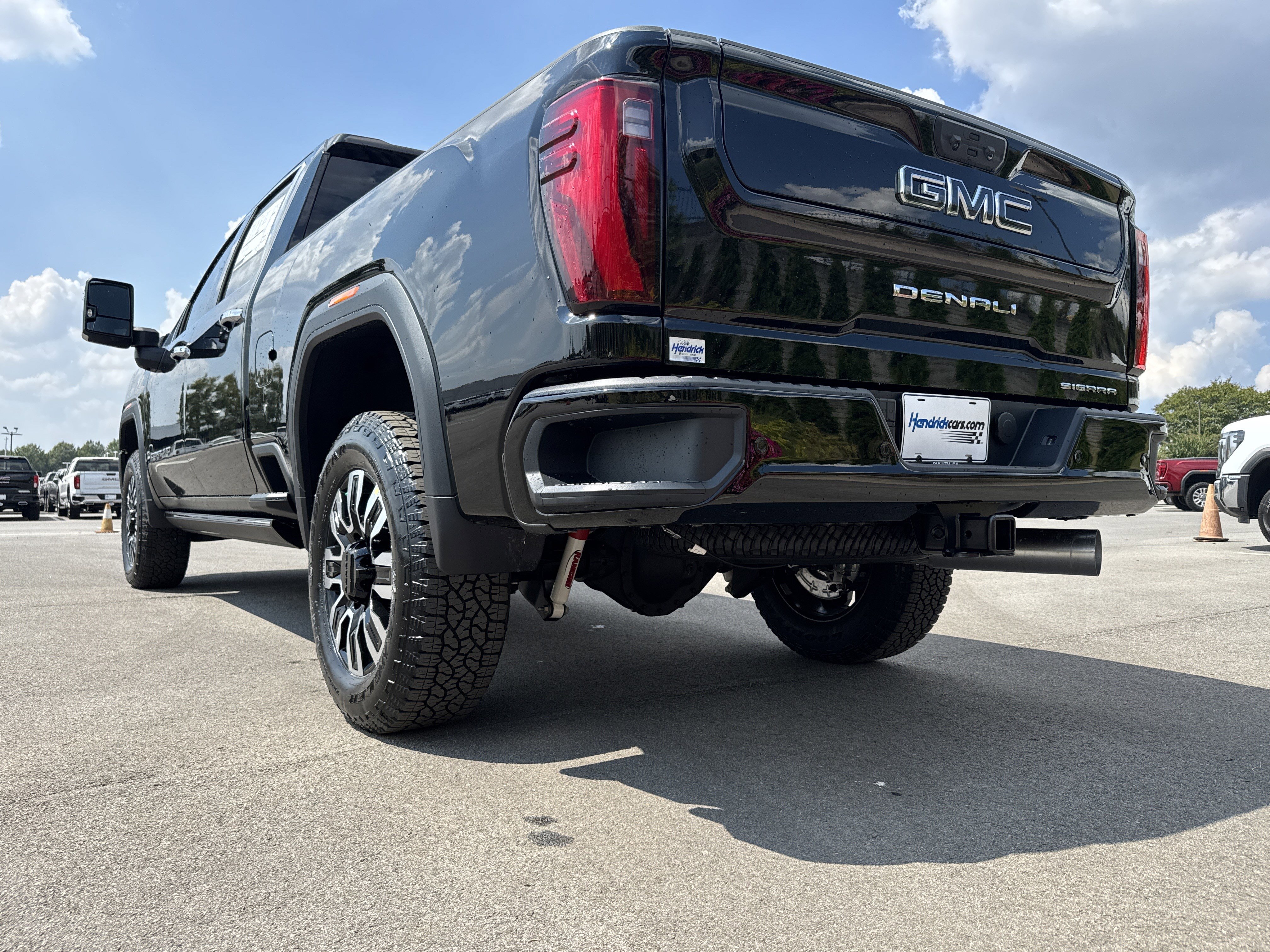 New 2026 GMC Sierra 2500 Denali Ultimate image 8
