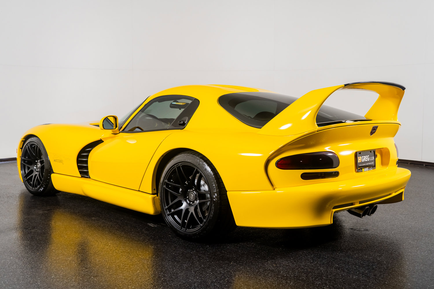 Used 2001 Dodge Viper GTS image 14