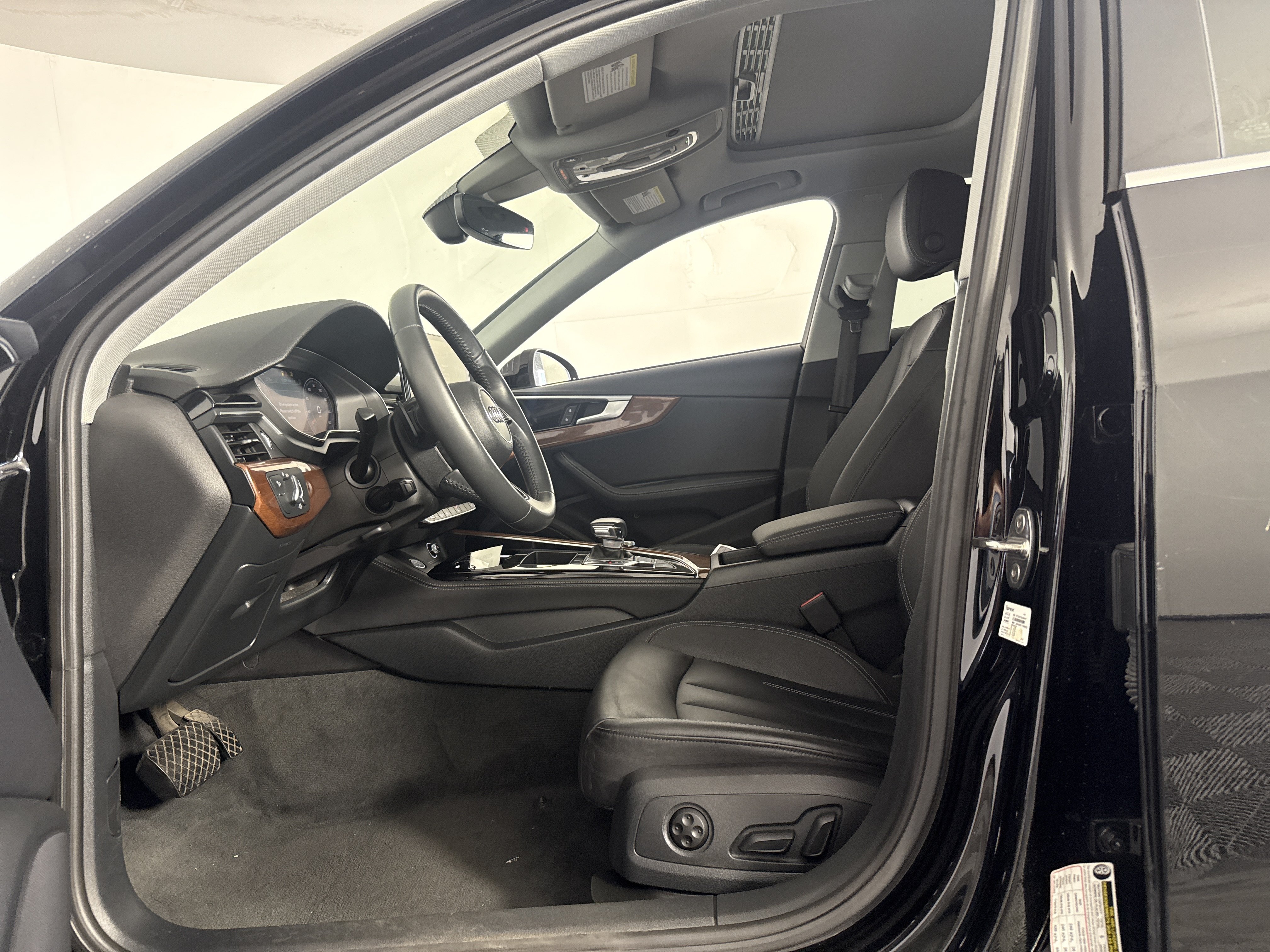 Used 2020 Audi A4 2.0T Premium Plus w/ Premium Plus Package FWD image 15
