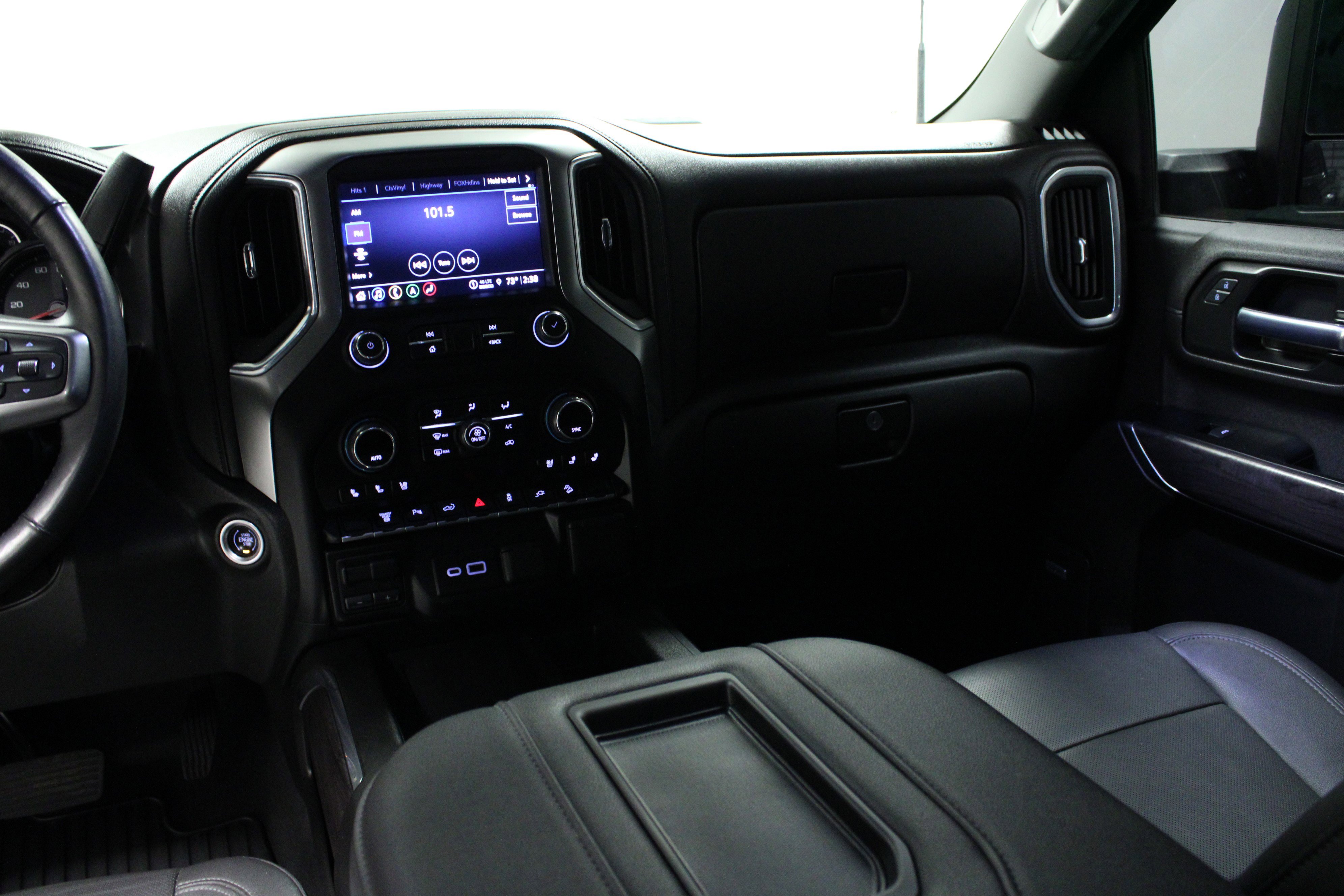 Used 2022 Chevrolet Silverado 2500 LTZ w/ LTZ Convenience Package image 19