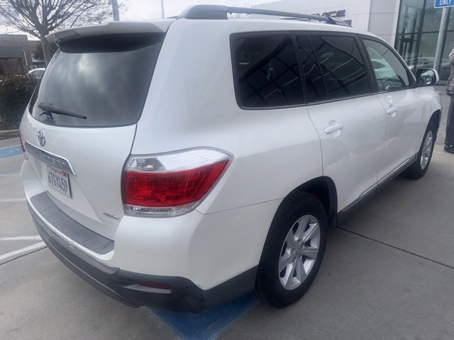Used 2012 Toyota Highlander 4WD image 3