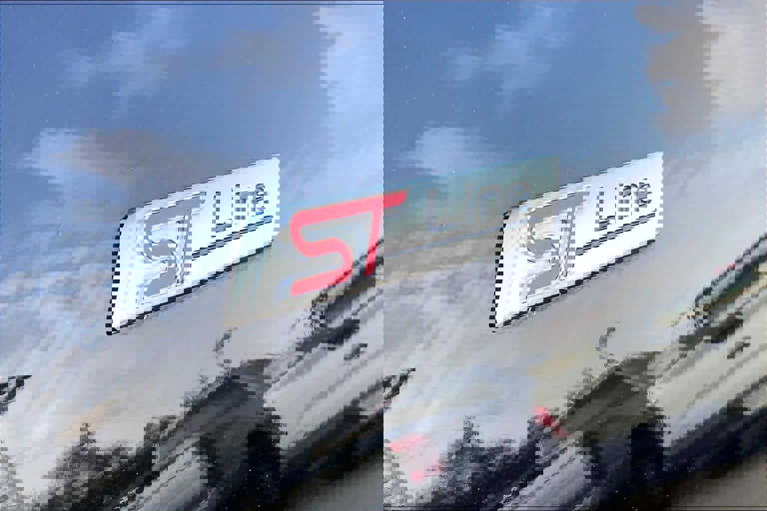 Used 2024 Ford Escape ST-Line w/ Tech Pack #1 image 9