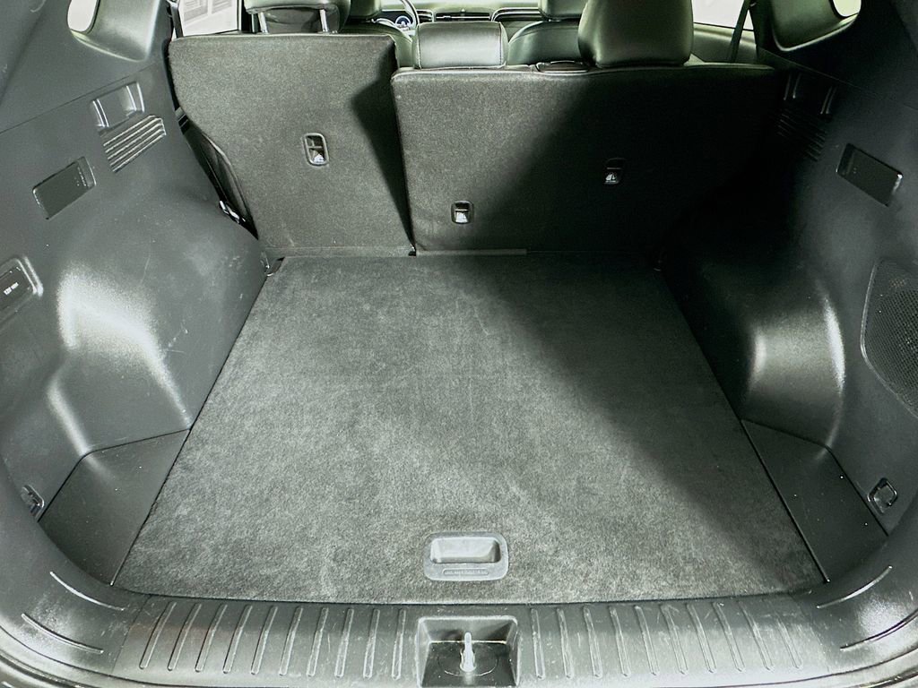 Used 2024 Hyundai Tucson Limited image 35