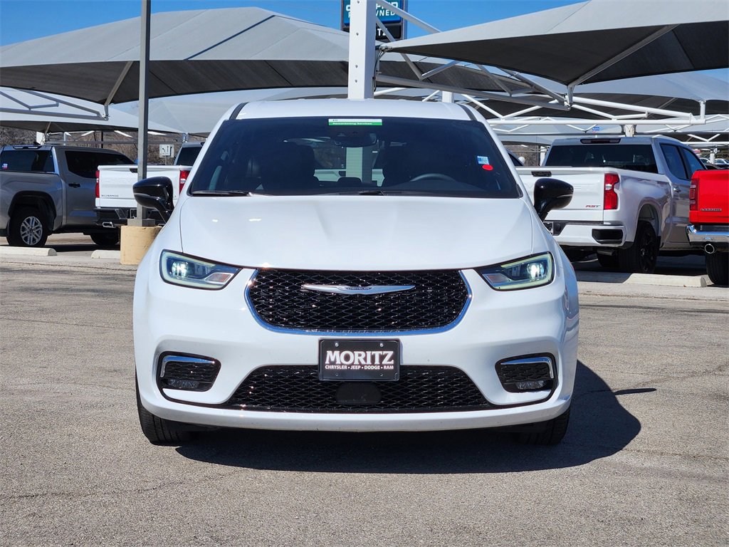 Used 2025 Chrysler Pacifica Select image 34