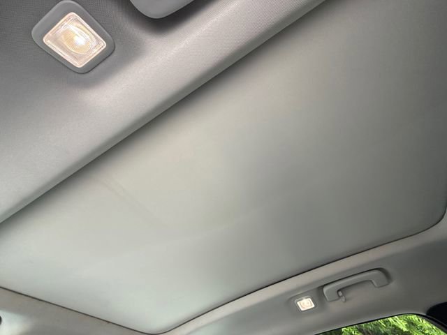 Used 2022 Ford Escape SE w/ SE Sport Appearance Package AWD/4WD image 17