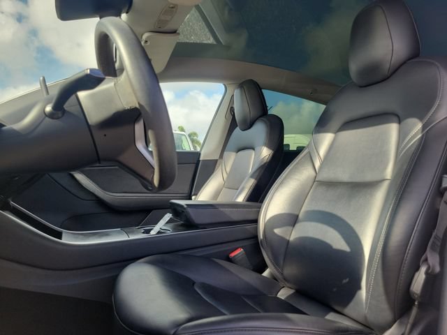 Used 2020 Tesla Model Y Long Range AWD/4WD image 19