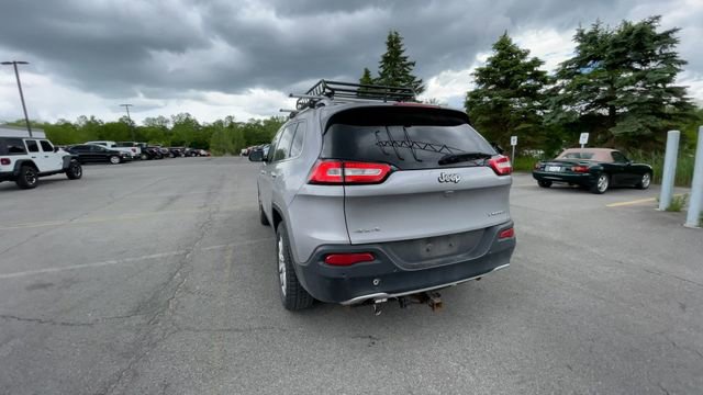 Used 2018 Jeep Cherokee Limited AWD/4WD image 8
