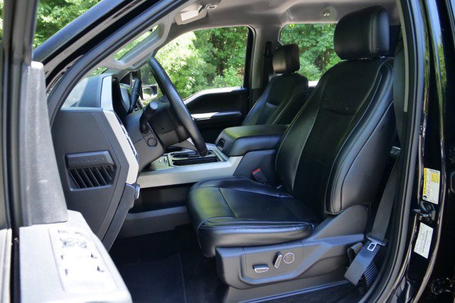 Used 2018 Ford F250 Lariat w/ Lariat Ultimate Package AWD/4WD image 3