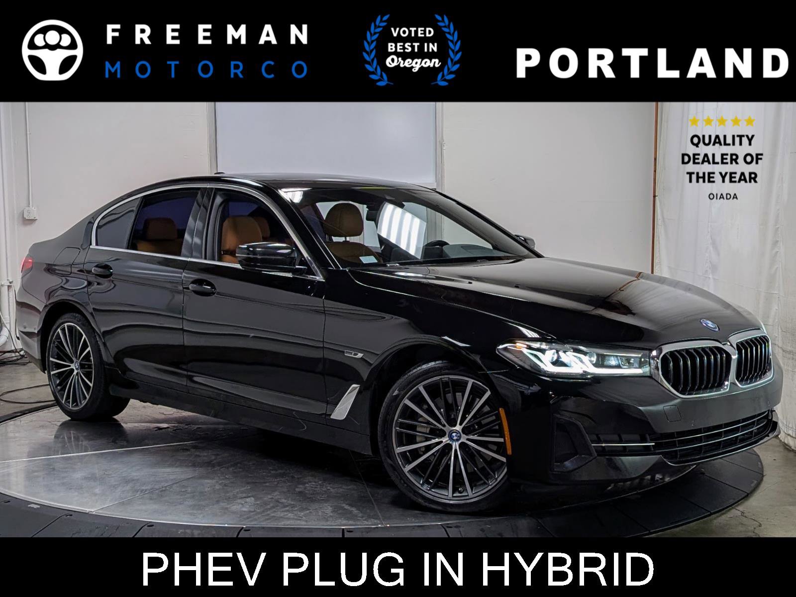 Used 2023 BMW 530e w/ Convenience Package image 1