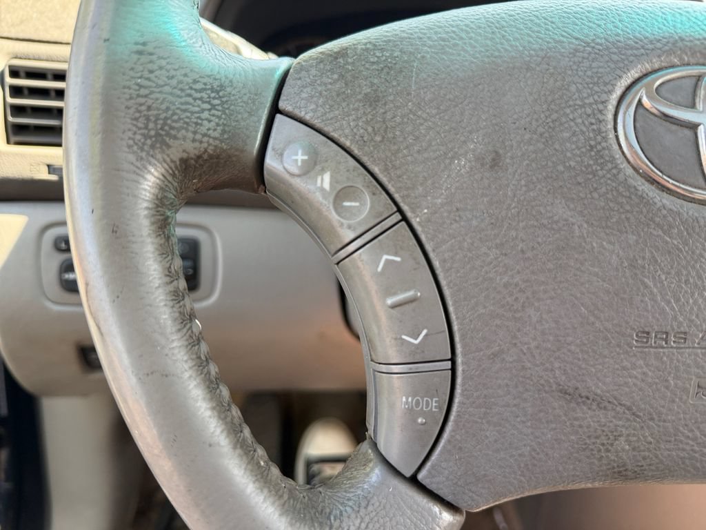 Used 2008 Toyota Sienna XLE FWD image 16