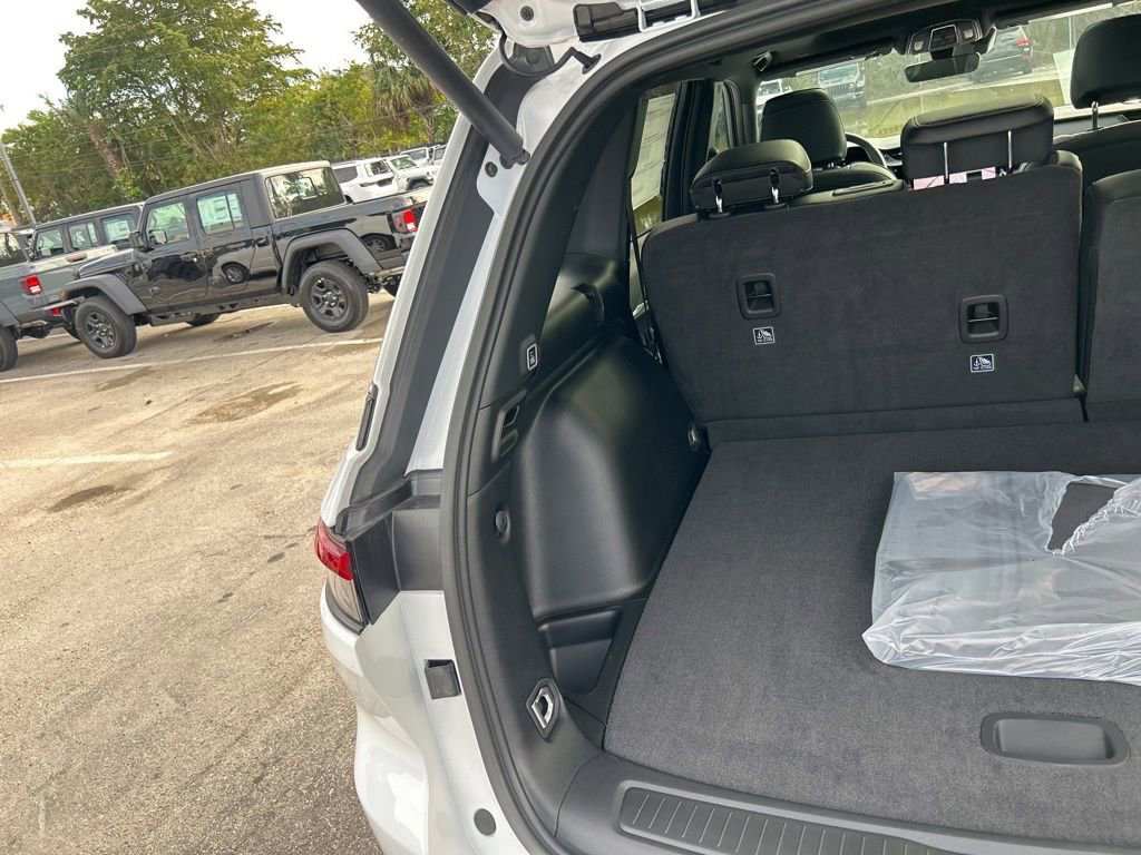 New 2026 Jeep Grand Cherokee Limited image 31