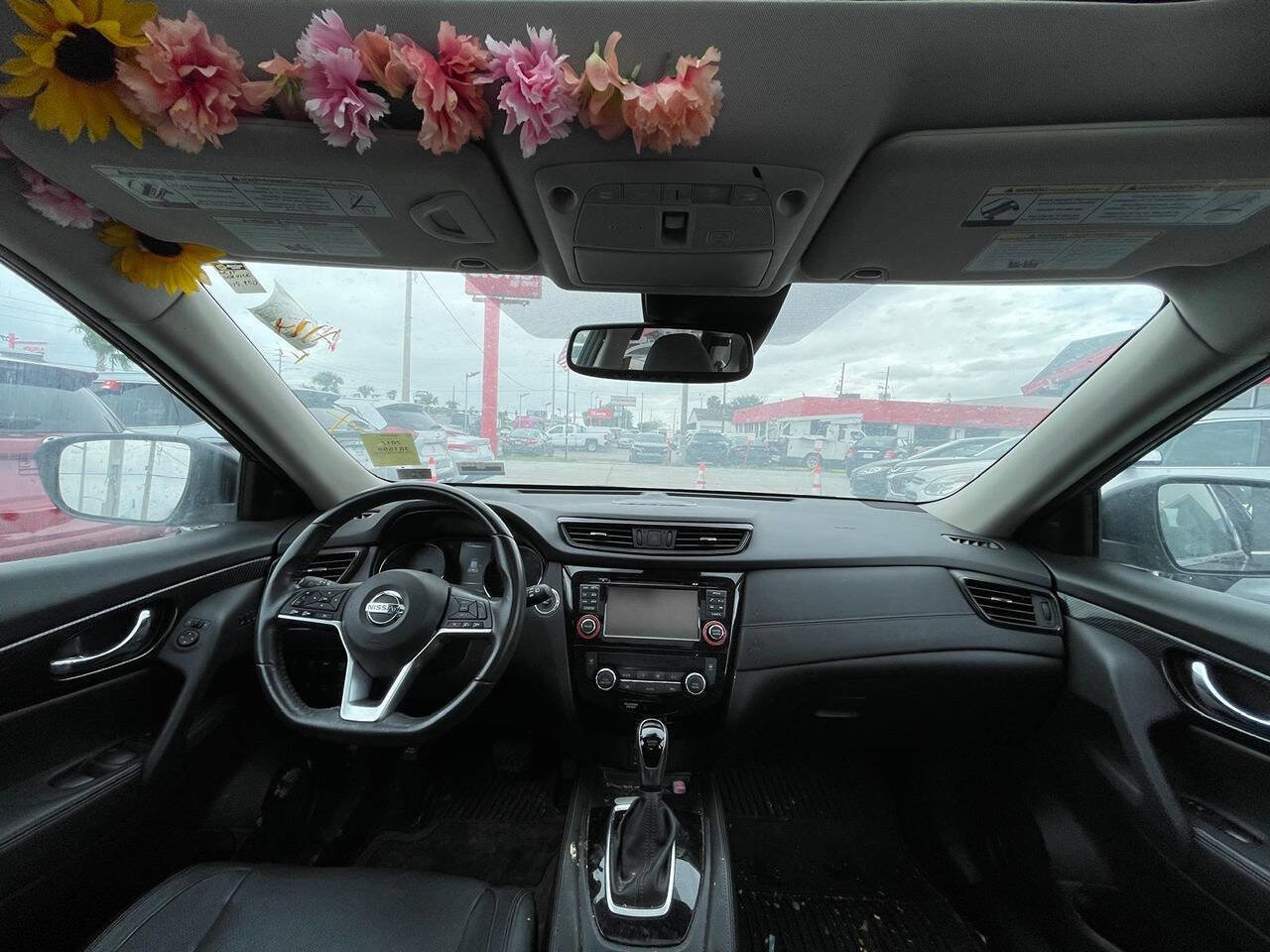 Used 2017 Nissan Rogue SL w/ SL Premium Package image 15