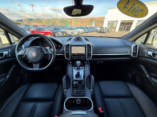 Used 2014 Porsche Cayenne w/ Basic Package image 13