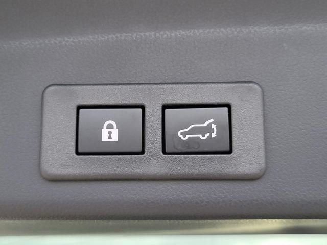 Used 2026 Subaru Ascent Limited AWD/4WD image 13