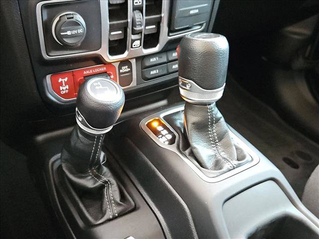 Used 2024 Jeep Gladiator Sport AWD/4WD image 14
