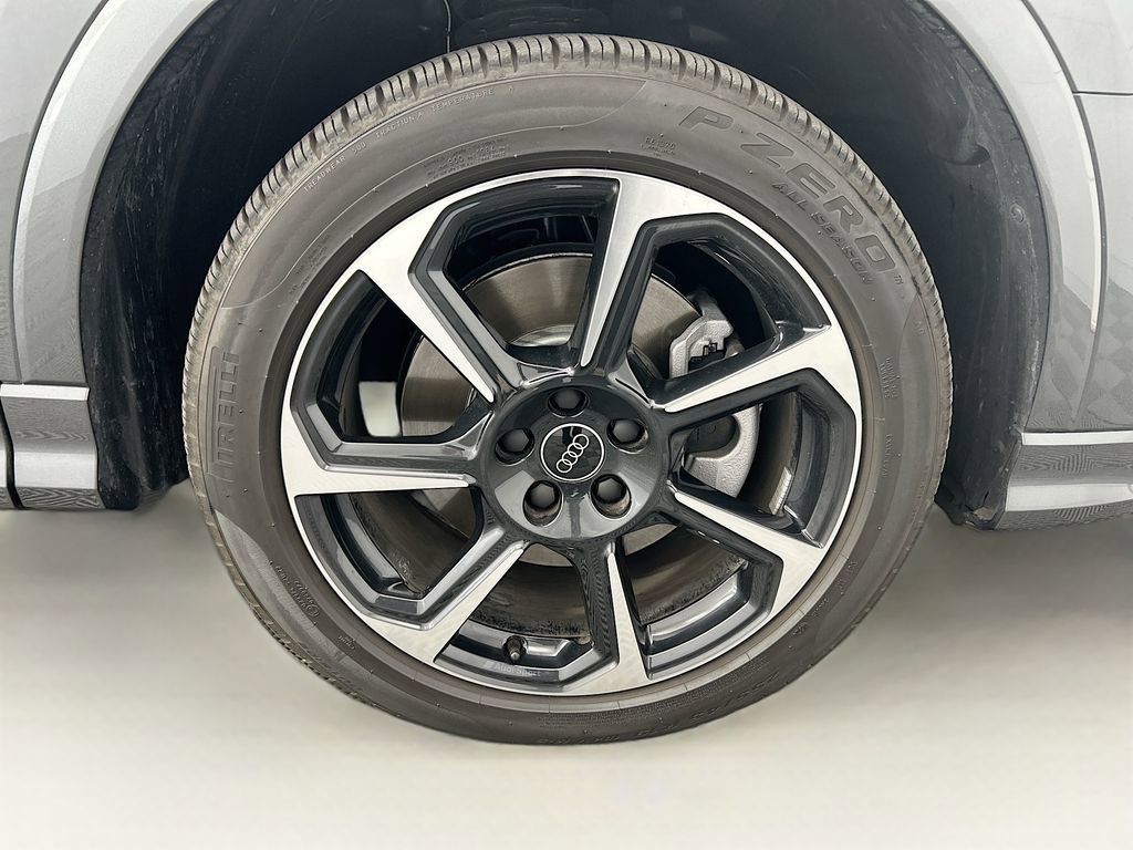 Used 2025 Audi Q3 2.0T Premium Plus w/ Premium Plus Package image 30