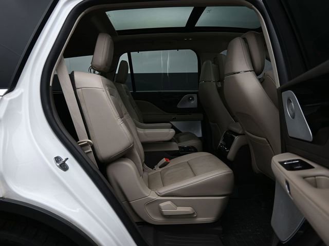 Used 2021 Lincoln Aviator Reserve w/ Equipment Group 202A image 47
