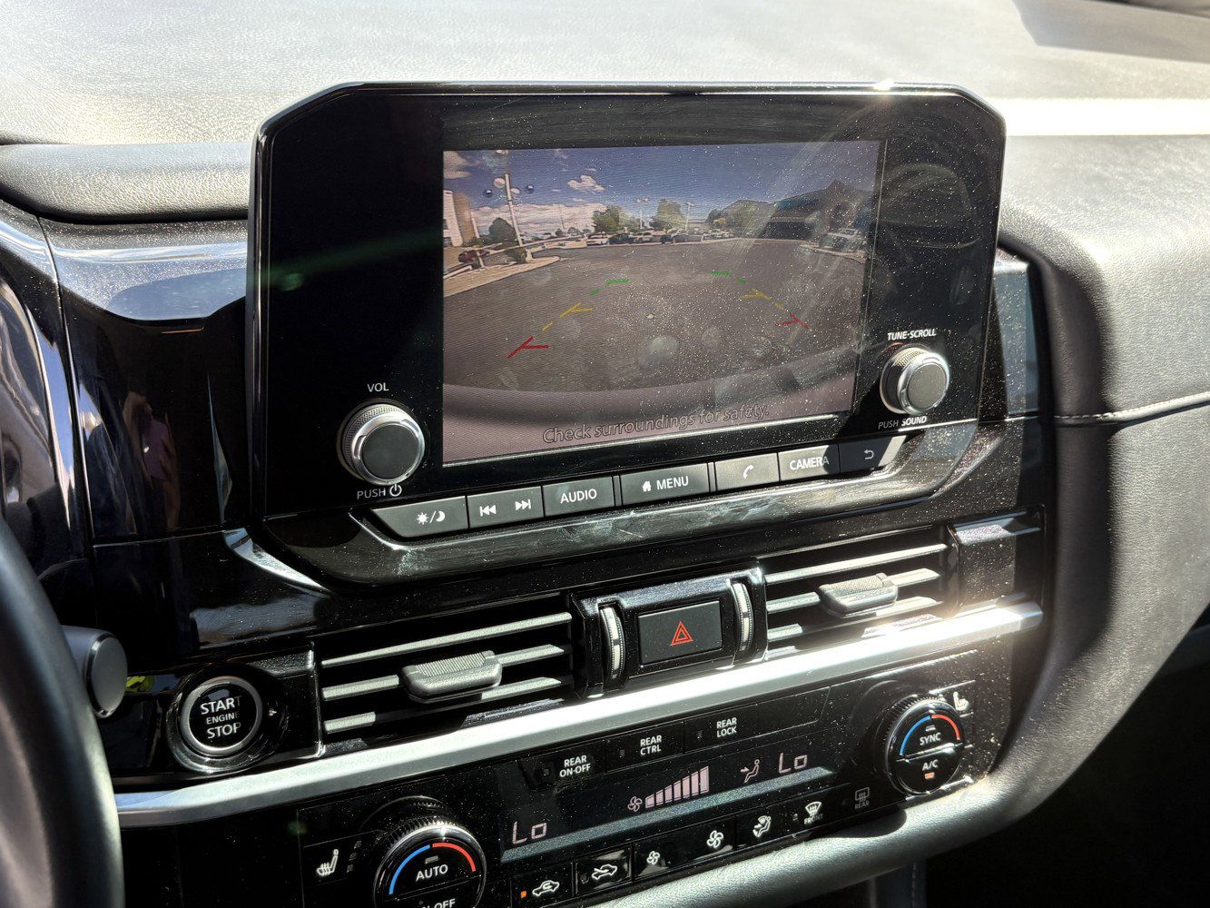 Used 2022 Nissan Pathfinder SV AWD/4WD image 13