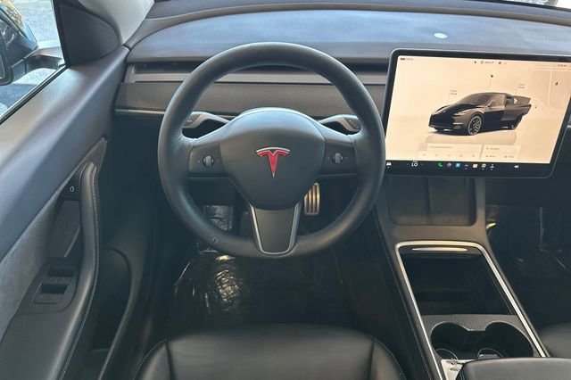 Used 2022 Tesla Model Y Performance image 16