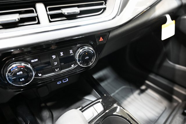 New 2026 Chevrolet Trax ACTIV w/ Sunroof Package image 17
