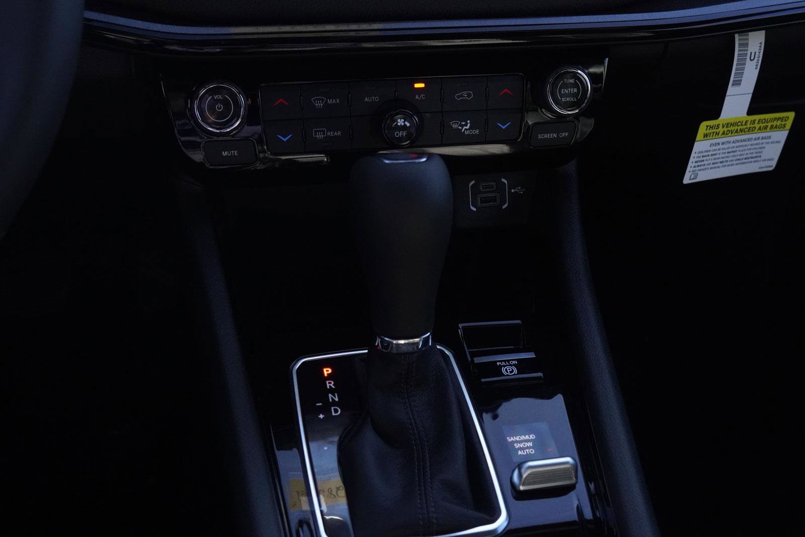 New 2026 Jeep Compass Limited image 75