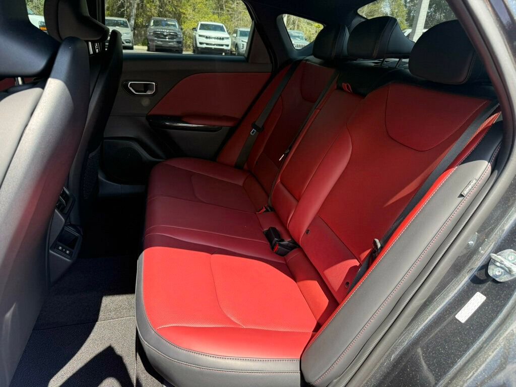 Used 2025 Kia K4 GT-Line Turbo FWD image 9