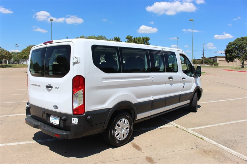 Used 2016 Ford Transit 350 XLT RWD image 4