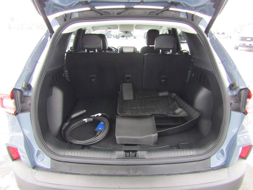 Used 2025 Ford Escape SE w/ PHEV Premium Package image 7