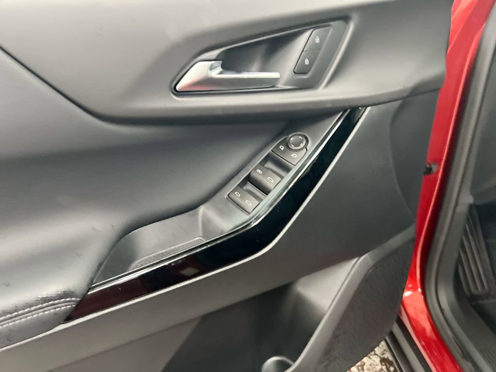 Used 2026 Chevrolet Equinox LT image 21