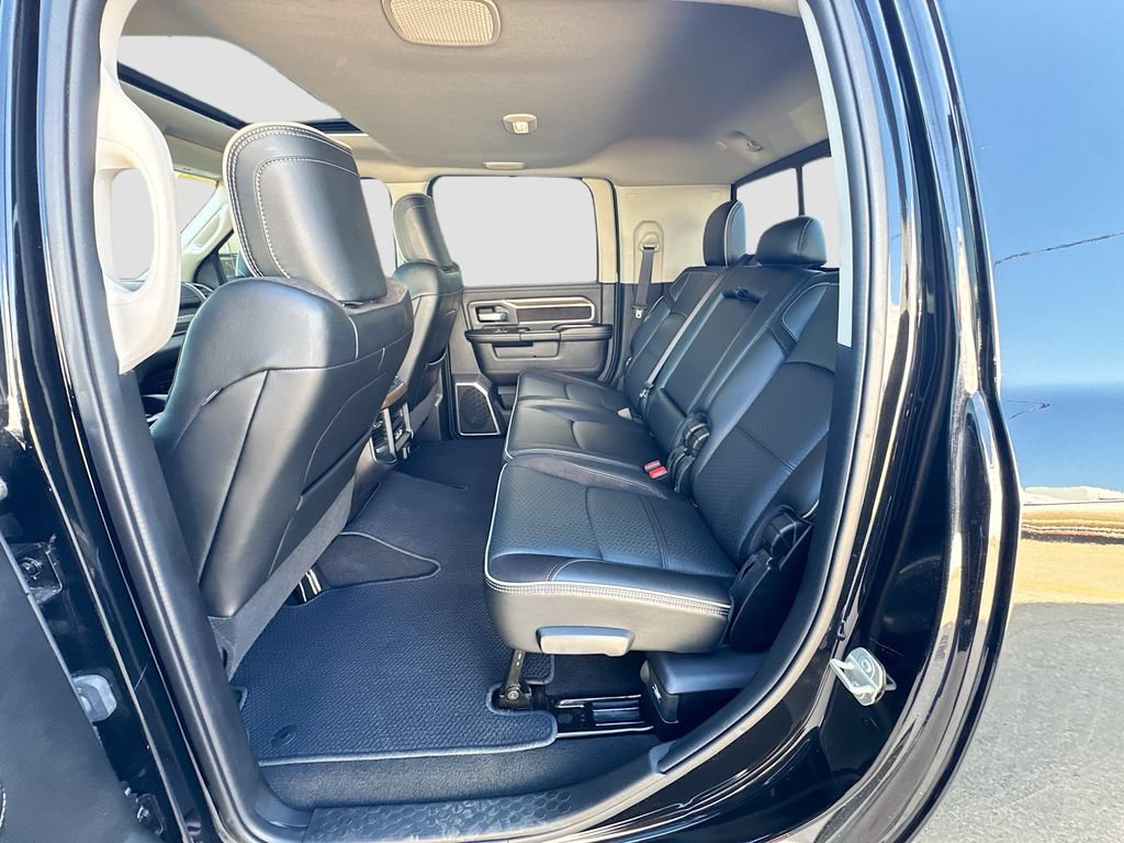 Used 2024 RAM 3500 Laramie AWD/4WD image 30