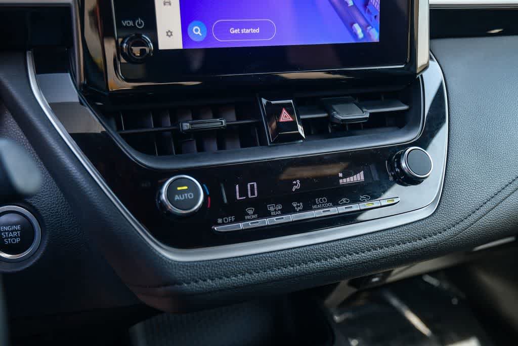 Used 2025 Toyota Corolla SE w/ Convenience Package FWD image 20