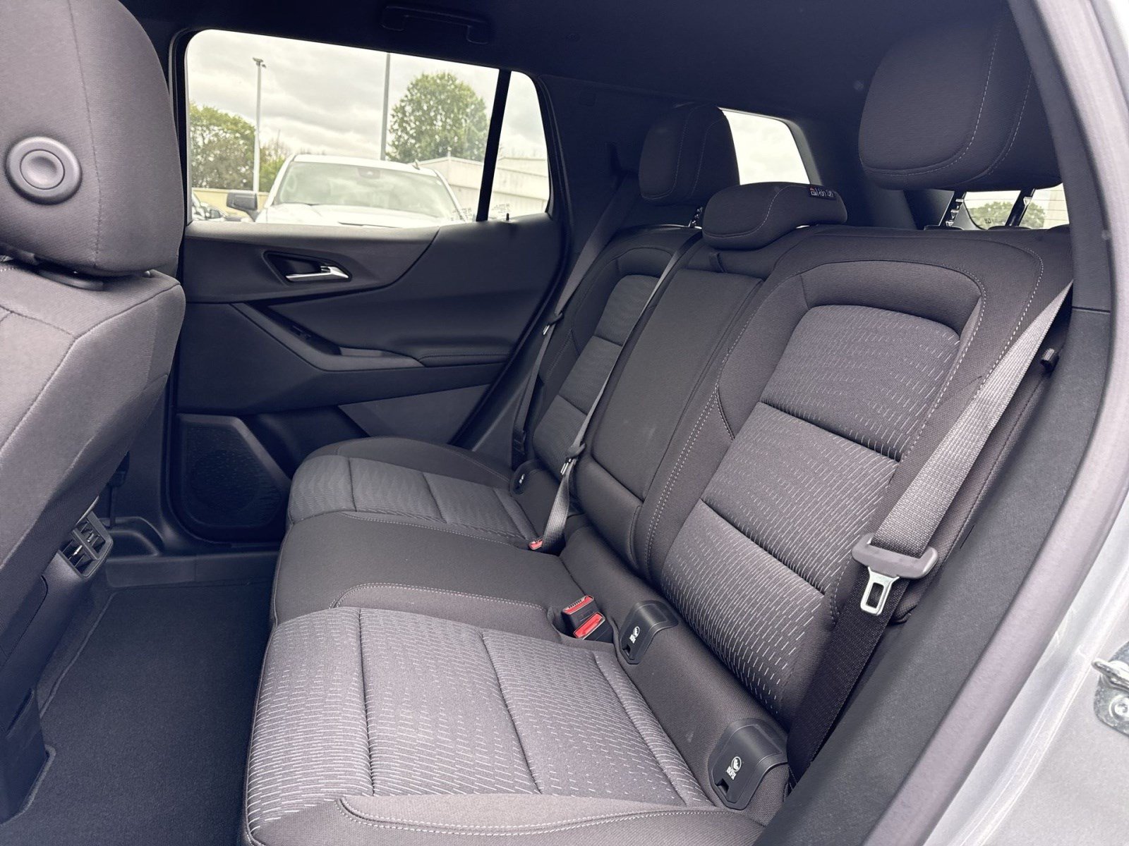 New 2027 Chevrolet Equinox LT FWD image 19