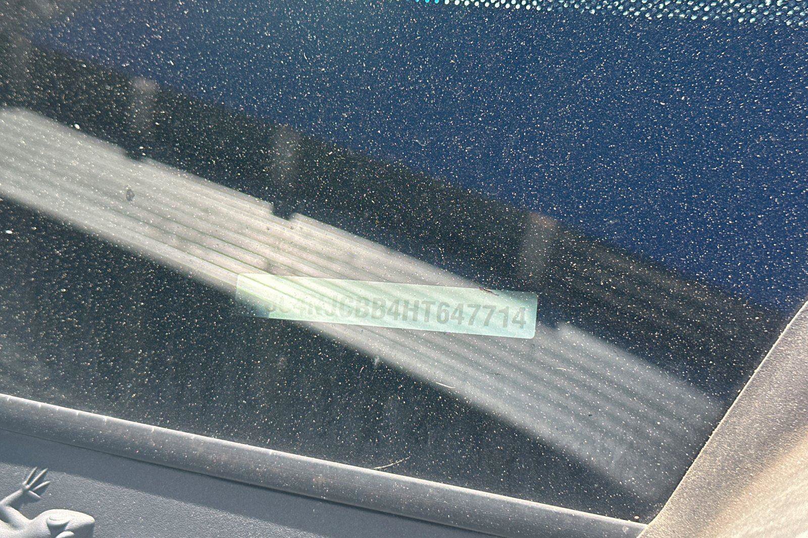 Used 2017 Jeep Compass Latitude w/ Popular Equipment Group image 7