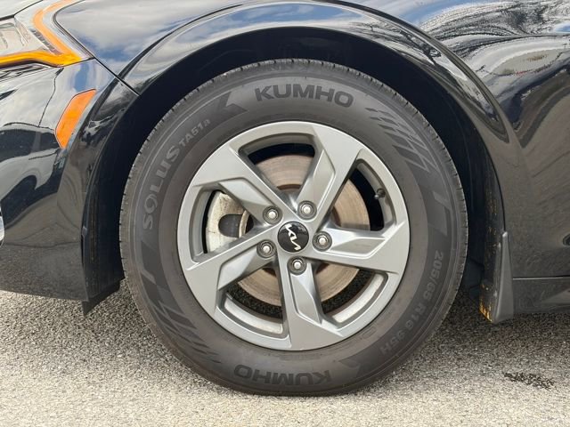 Used 2022 Kia K5 LX image 27