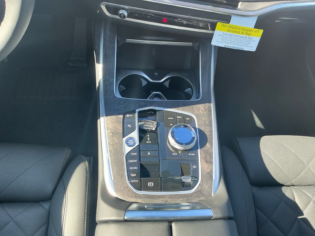 New 2027 BMW X7 xDrive40i w/ Premium Package AWD/4WD image 11