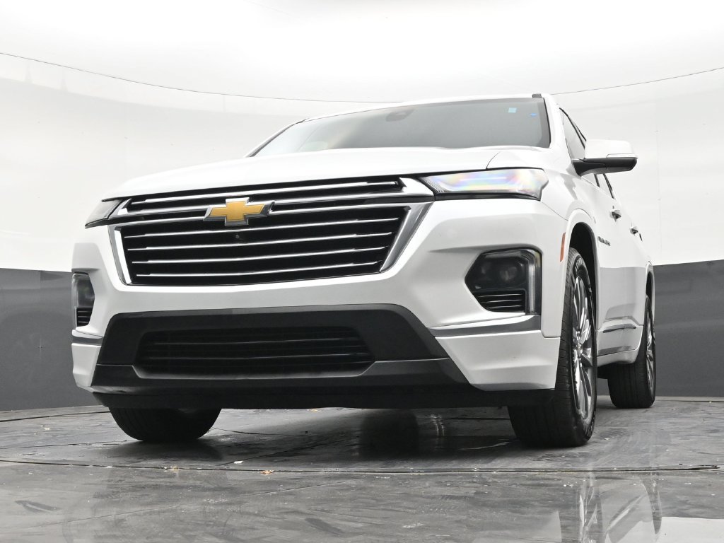 Used 2022 Chevrolet Traverse Premier FWD image 27